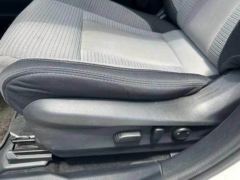 Used 2025 Subaru Outback Premium AWD/4WD image 47