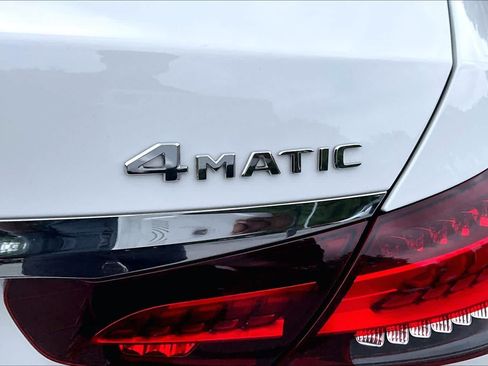 Used 2022 Mercedes-Benz E 350 4MATIC Sedan image 10
