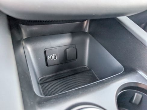 New 2026 Ford Explorer Active RWD image 16