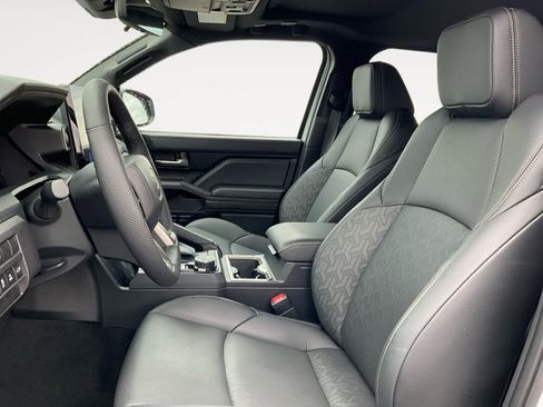 Used 2025 Toyota Tacoma Limited image 10