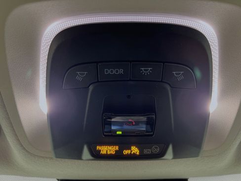 Used 2025 Toyota Corolla LE FWD image 21