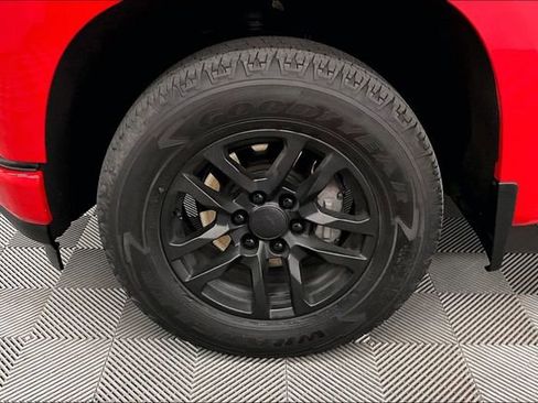 Used 2021 Chevrolet Silverado 1500 RST AWD/4WD image 10
