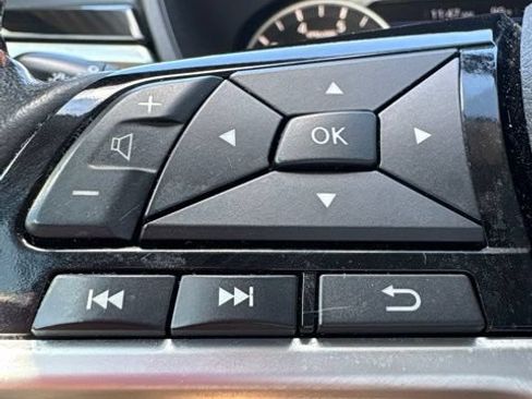 Used 2023 Nissan Altima 2.5 SR w/ SR Premium Package FWD image 7