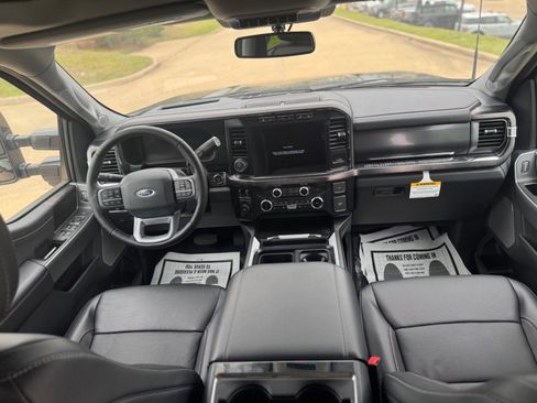 Used 2023 Ford F250 Lariat w/ Lariat Ultimate Package AWD/4WD image 39