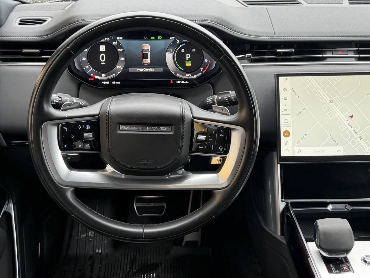 Used 2025 Land Rover Range Rover SE AWD/4WD image 35