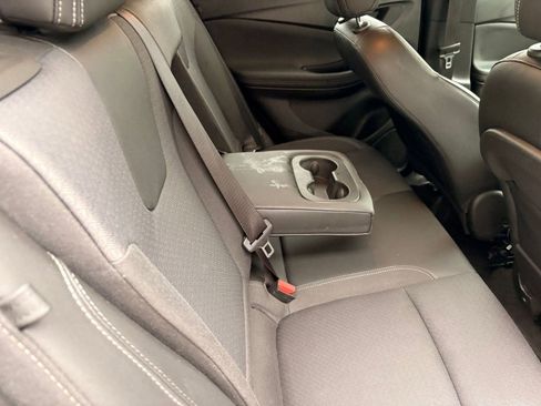 Used 2022 Buick Encore GX Select w/ Sport Touring Package image 25