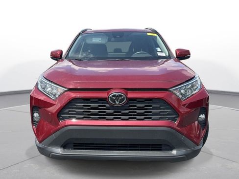 Used 2019 Toyota RAV4 XLE FWD image 3