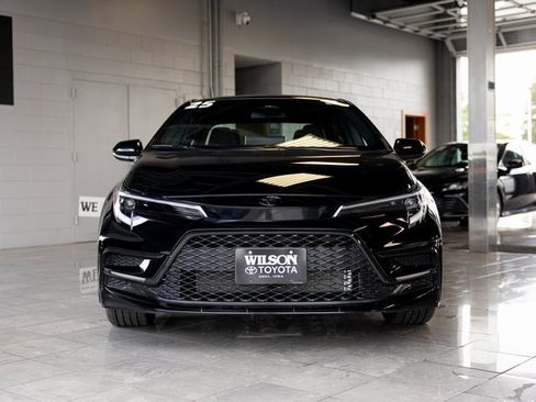 Certified 2025 Toyota Corolla SE w/ SE Premium Package image 3