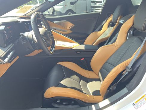 Used 2025 Chevrolet Corvette Z06 w/ Chrome Exterior Badge Package image 16