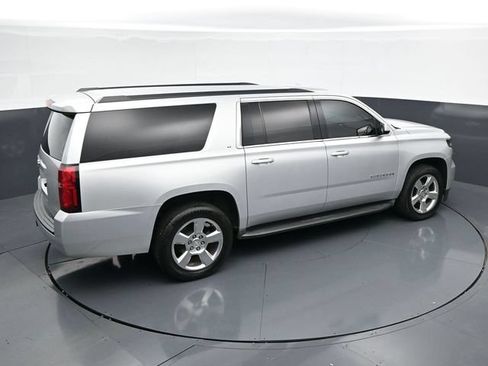 Used 2016 Chevrolet Suburban LT AWD/4WD image 36