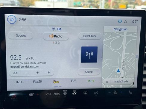 Used 2023 Ford Transit 350 XLT image 38