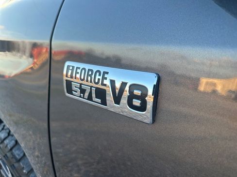 Used 2015 Toyota Tundra SR5 w/ TRD Off Road Package image 14