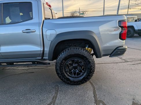 Used 2024 Chevrolet Colorado ZR2 w/ ZR2 Bison Edition image 7