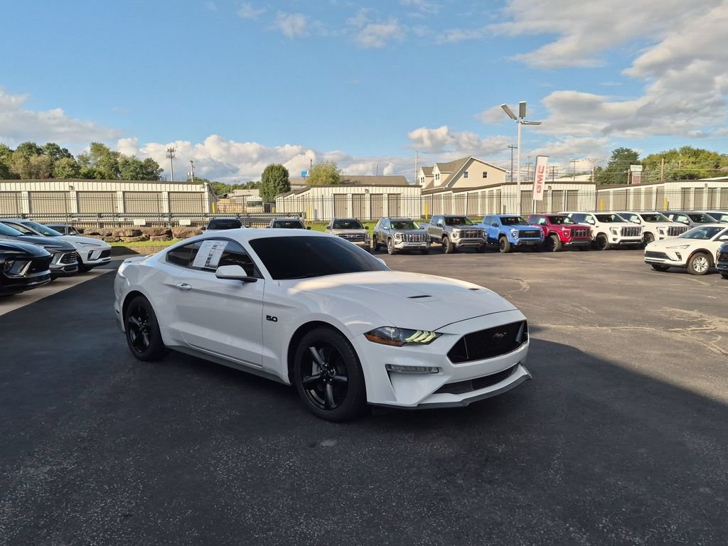 Used 2021 Ford Mustang GT RWD image 3