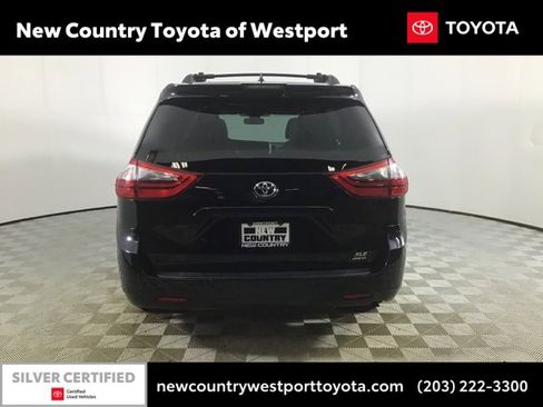 Certified 2020 Toyota Sienna XLE Premium image 6