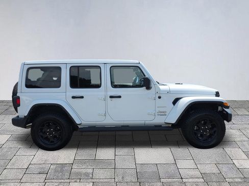 Used 2021 Jeep Wrangler Unlimited Sahara AWD/4WD image 8
