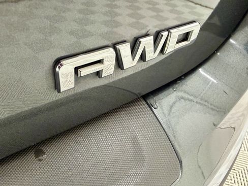 Used 2017 GMC Terrain SLE w/ Driver Alert Package I image 9