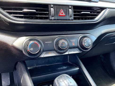 Used 2021 Kia Forte Sedan FWD image 20