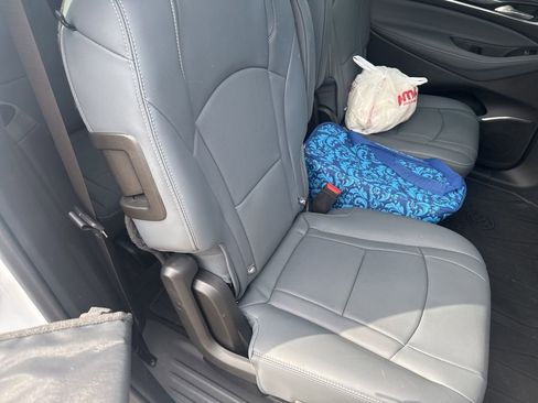 Used 2020 Buick Enclave Essence w/ Sport Touring Edition image 12