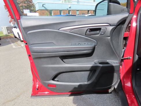 Certified 2022 Honda Passport TrailSport image 13