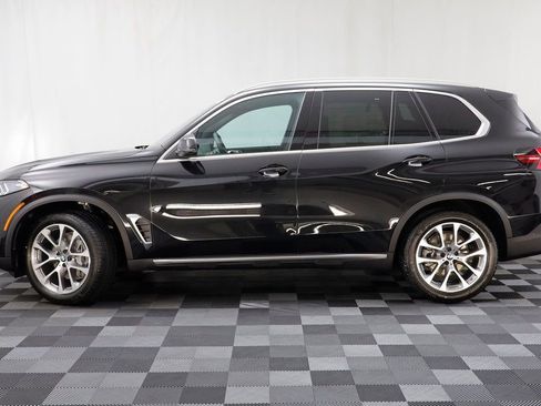New 2026 BMW X5 xDrive40i w/ Climate Comfort Package AWD/4WD image 4