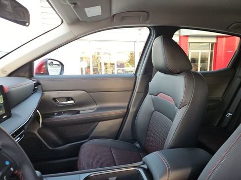 New 2026 Nissan Kicks SR w/ Cold Weather Package image 28