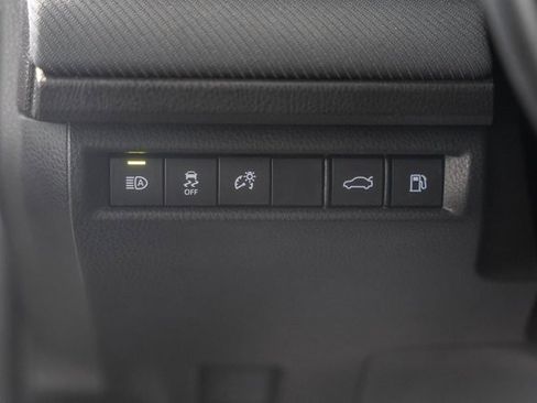 Certified 2025 Toyota Camry SE image 40