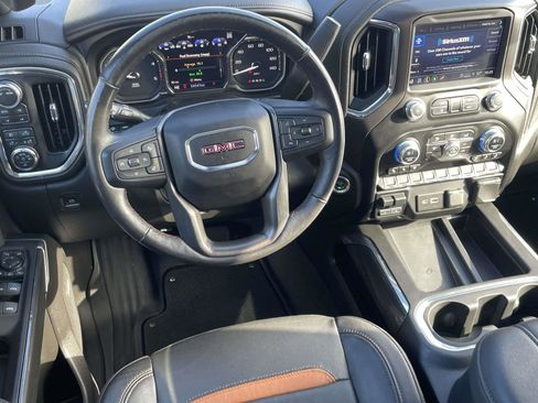 Used 2023 GMC Sierra 2500 AT4 w/ AT4 Premium Plus Package image 17