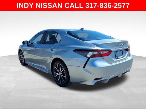 Used 2022 Toyota Camry SE image 6