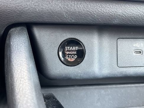 Used 2024 Nissan Rogue S AWD/4WD image 25