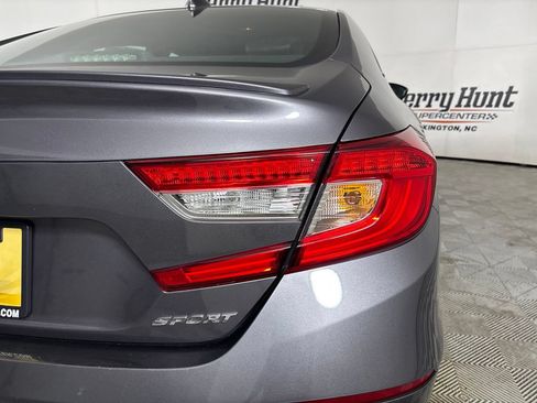 Used 2020 Honda Accord Sport image 31