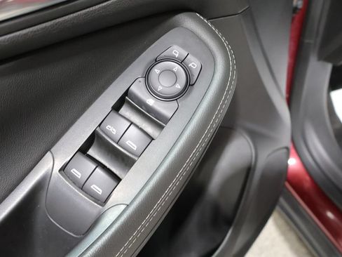 Used 2024 Buick Encore GX Preferred AWD/4WD image 14