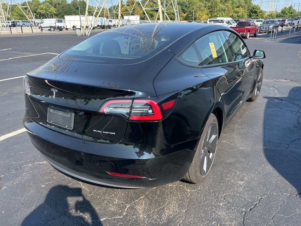 Used 2022 Tesla Model 3 Long Range AWD/4WD image 5