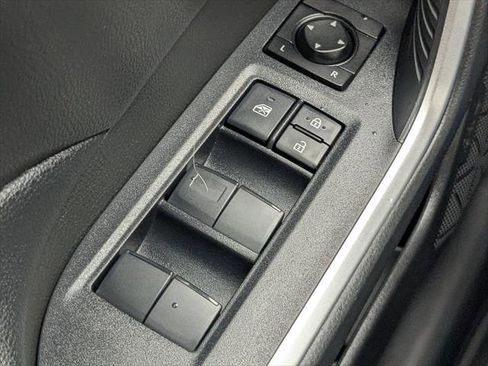 Certified 2021 Toyota RAV4 XLE FWD image 21