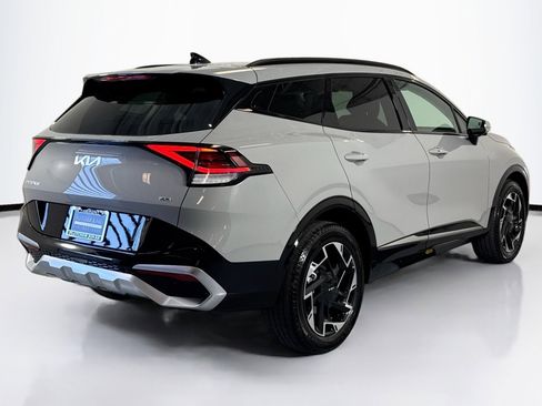Used 2025 Kia Sportage SX image 5