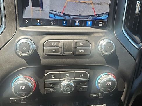 Used 2023 GMC Sierra 3500 AT4 w/ AT4 Preferred Package AWD/4WD image 13
