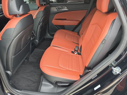 Certified 2025 Kia Sportage SX FWD image 17