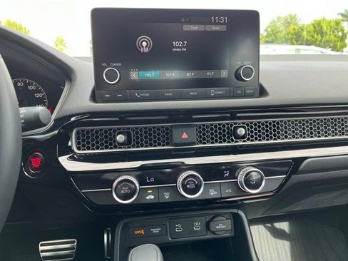 Used 2025 Honda Civic Sport image 7