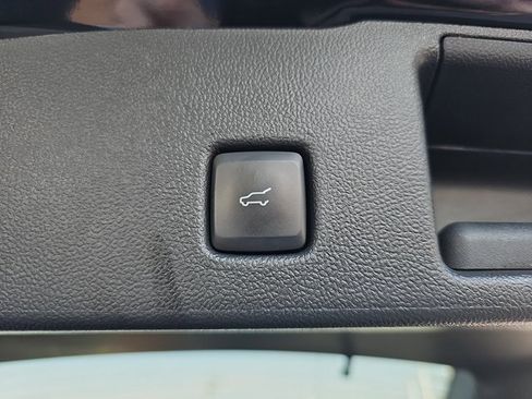 Used 2022 Ford Escape SE w/ Convenience Package image 13