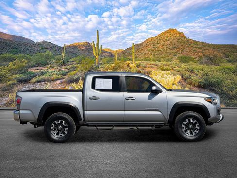 Used 2021 Toyota Tacoma TRD Off-Road RWD image 3