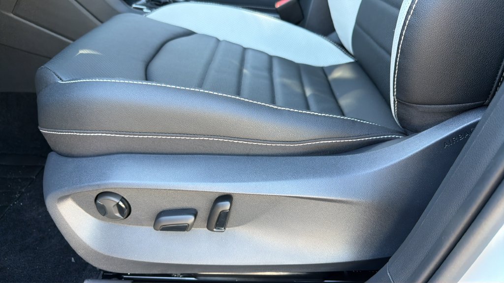 New 2027 Volkswagen Taos SEL AWD/4WD image 15