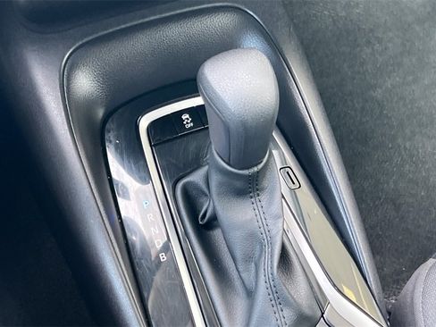 Certified 2025 Toyota Corolla LE image 22