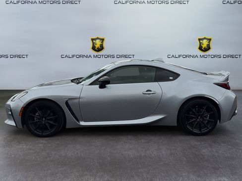 Used 2022 Toyota GR86 Premium w/ ALL Weather Mat Package (TMS) RWD image 2