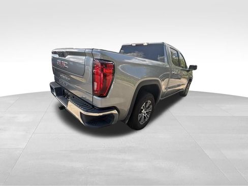 Used 2025 GMC Sierra 1500 SLT RWD image 8