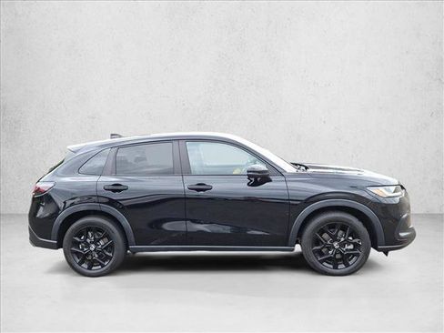 Used 2024 Honda HR-V Sport image 4