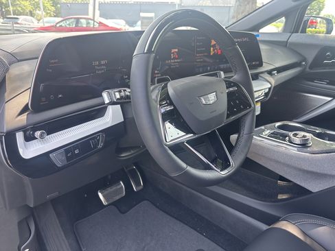 New 2025 Cadillac Optiq Sport 1 image 24