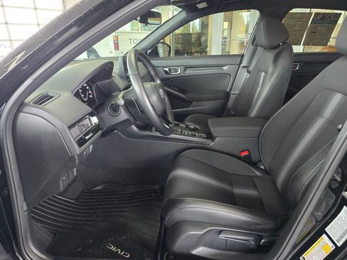 Used 2025 Honda Civic Sport image 21
