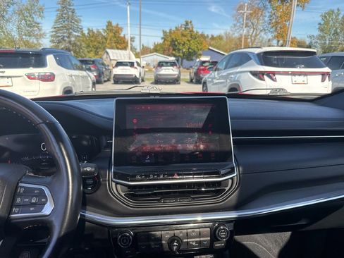 Used 2022 Jeep Compass Limited w/ (RED) Package image 23