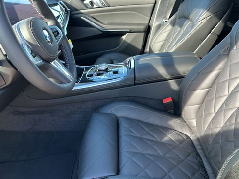 New 2026 BMW X5 M60i w/ Executive Package image 10