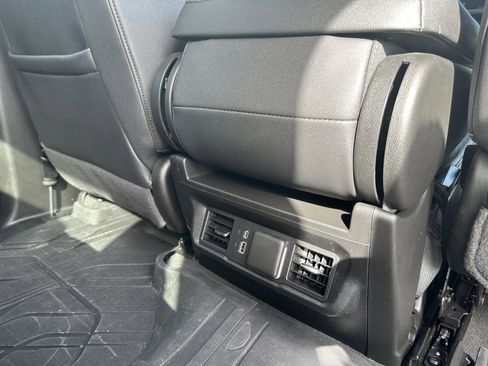 Used 2024 Chevrolet Silverado 3500 LTZ image 38